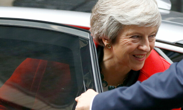 Nå vil de kaste Theresa May